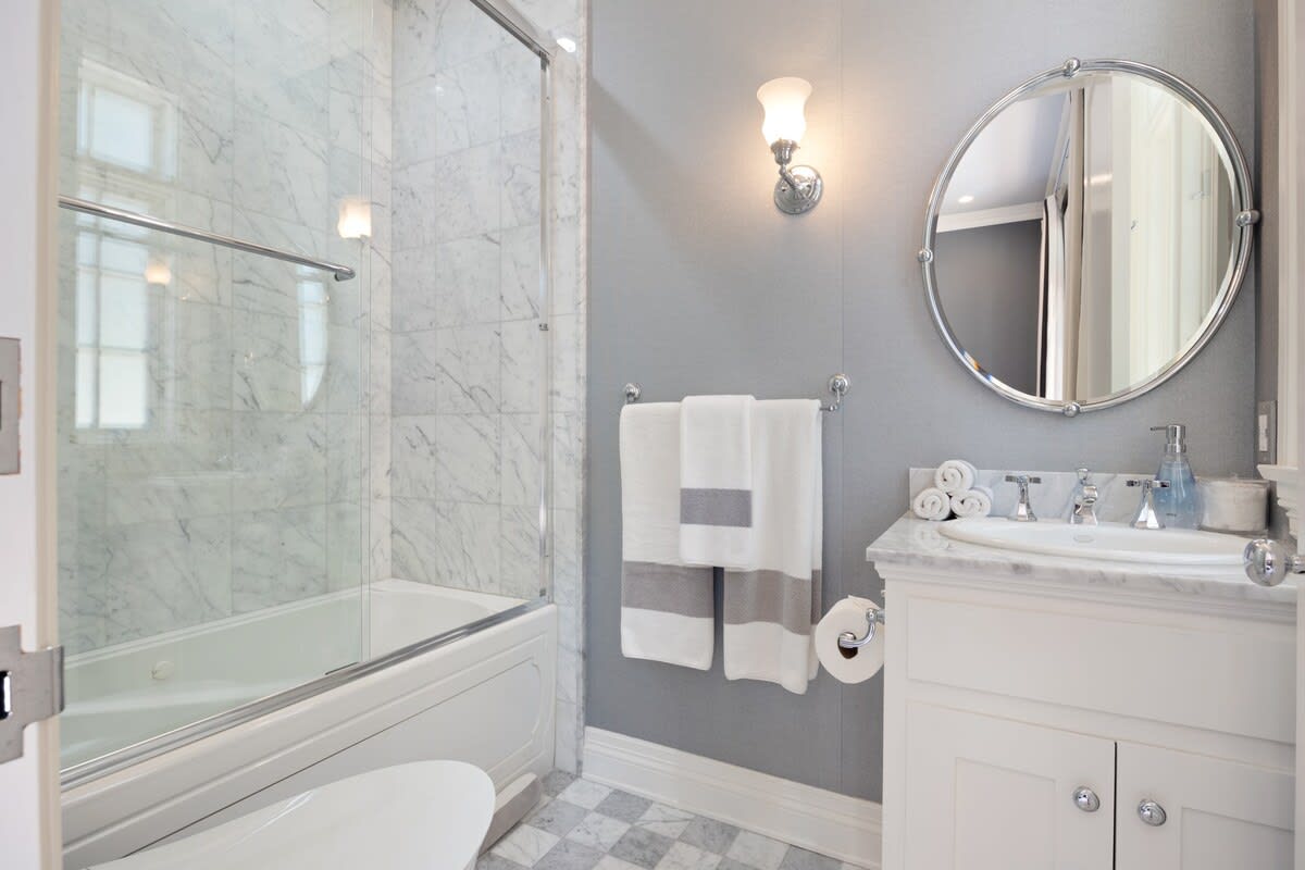 Each bathroom comes with fresh hotel grade towels and all the bathroom essentials