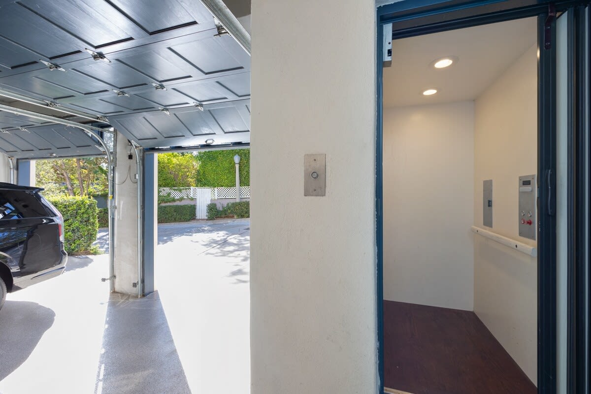 Garage and elevator for your convenience