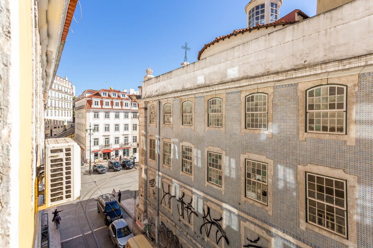 Super Central Walk Anywhere w/ AC, Lift & Parking