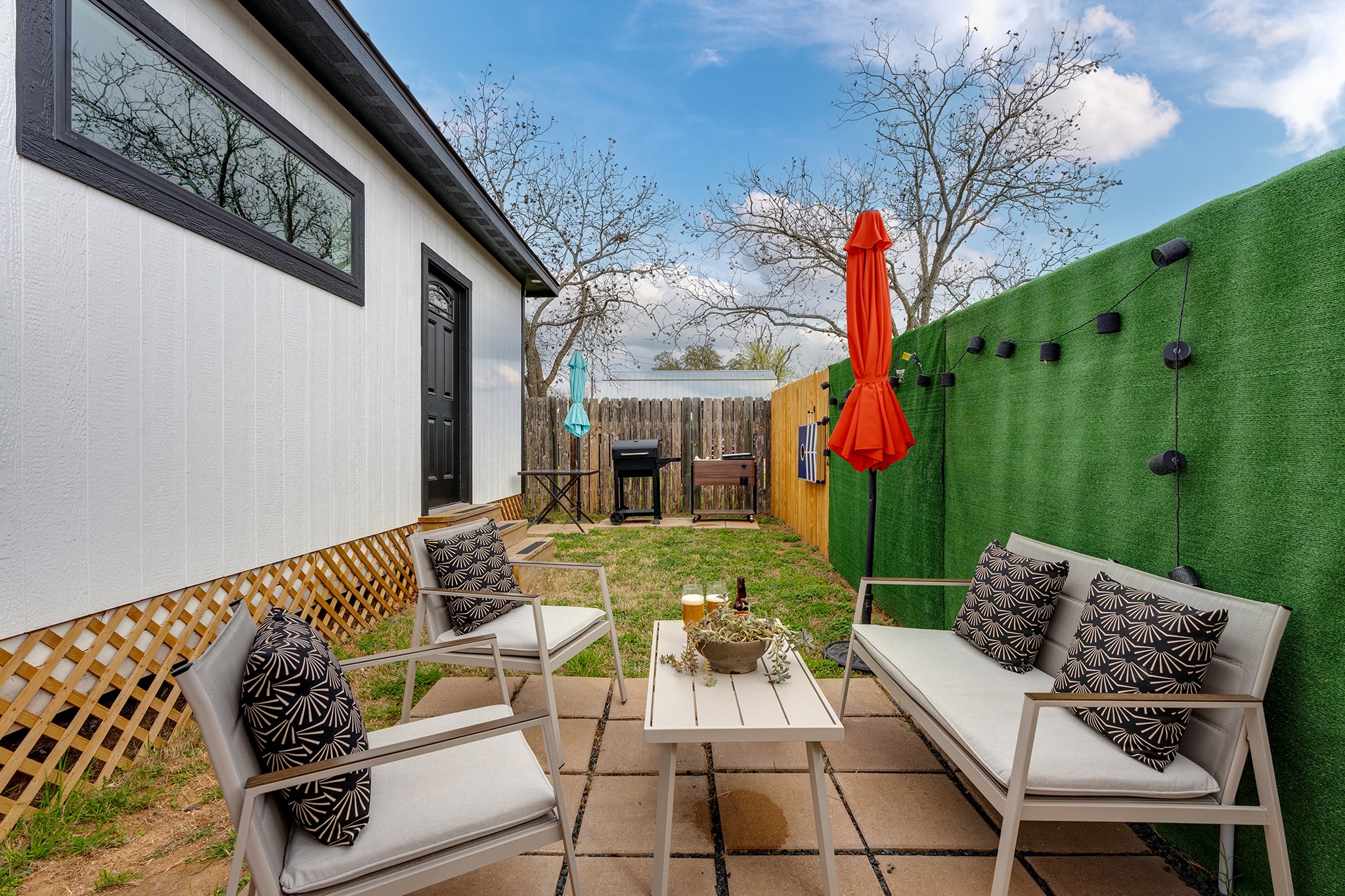 Hidden Cottage, mins to Main St, Sleeps 4! — Fredericksburg, TX — vacation rental