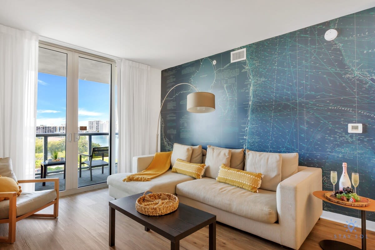 Unique 2BR Apartment Gym & Pool — Hallandale Beach, FL — vacation rental