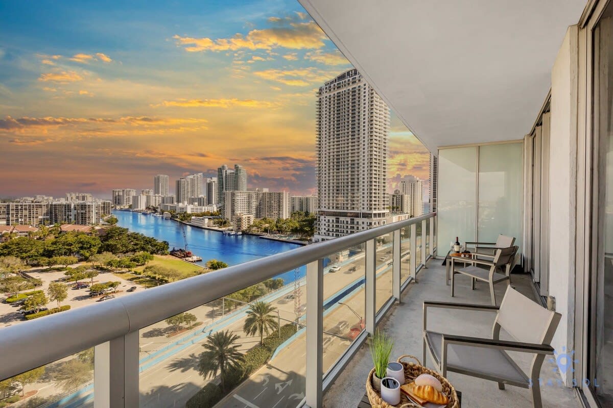 Bright Escape | 2BR Views | Resort | Gym & Pool