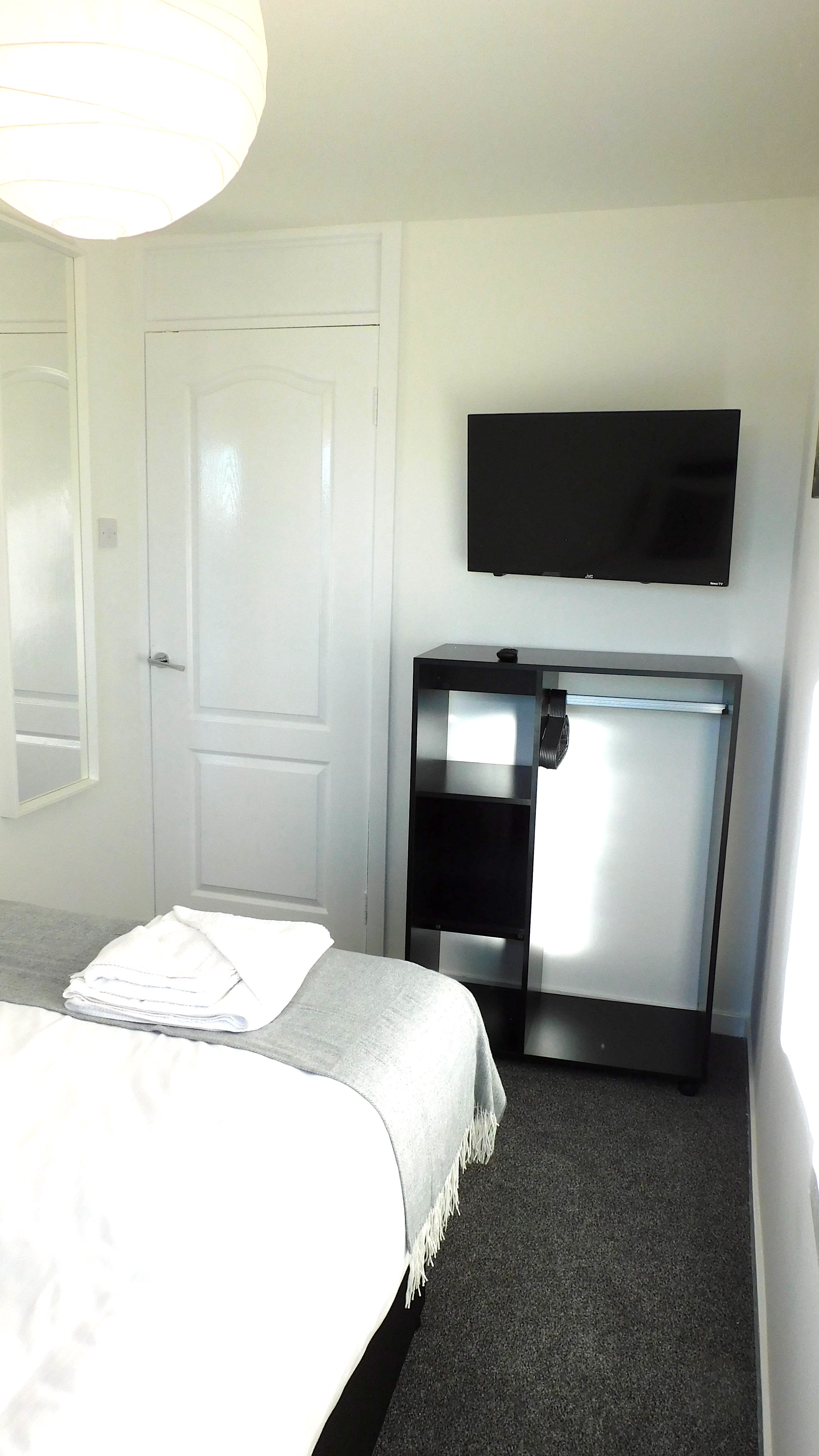 New & delightful 3 bed house in East Kilbride- 54