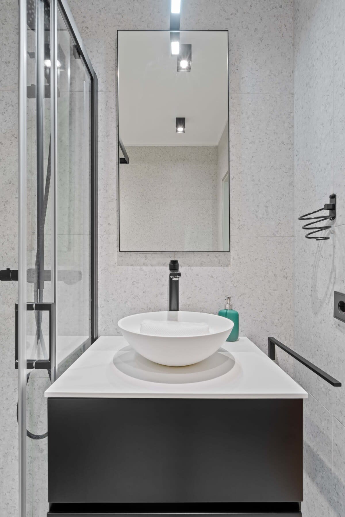 Sleek bathroom elegance for a refreshing start to your day.