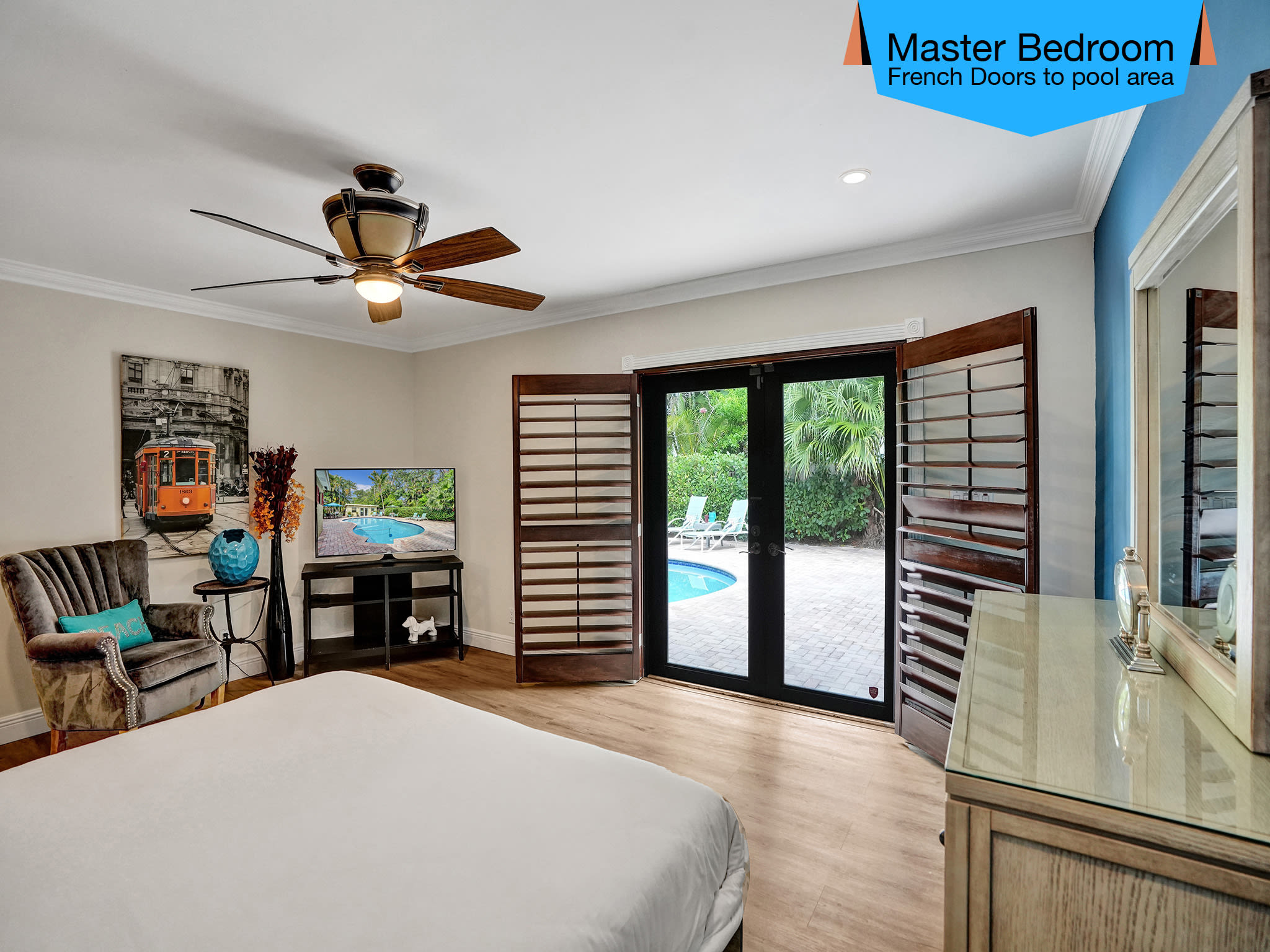 Vidal Manor | Walk to Wilton Drive + Heated Pool