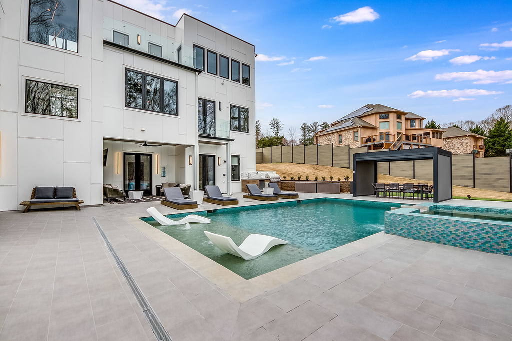 Luxury 5BR House with Pool, Hot Tub, Basketball - Picture 1