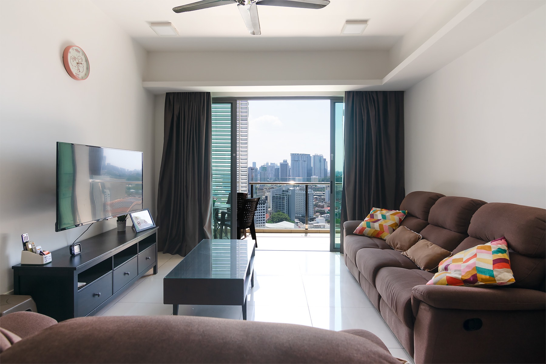 Chic High-Floor 3BR Apt in Bukit Bintang — Kuala Lumpur, Federal Territory of Kuala Lumpur — vacation rental