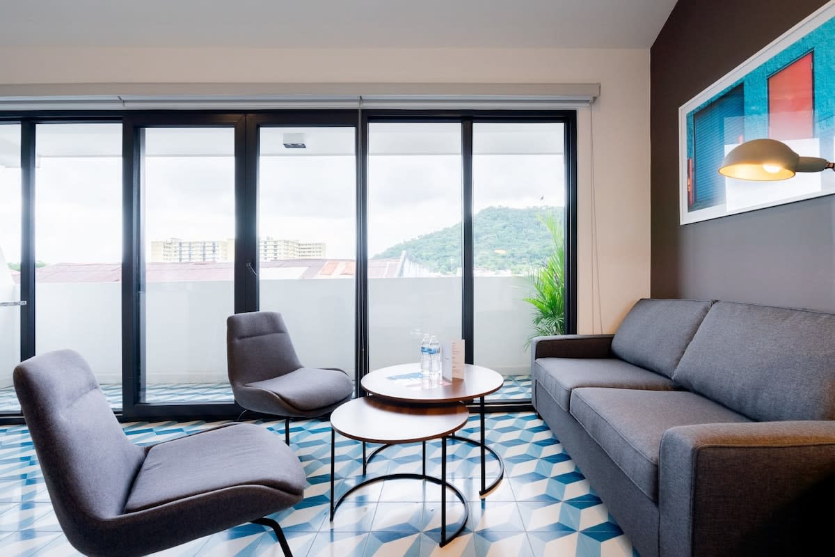 W* | Refined Loft In Santa Ana - Panama