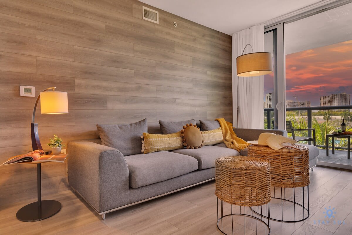 Modern Resort w/Balcony + Pool + Gym — Hallandale Beach, FL — vacation rental