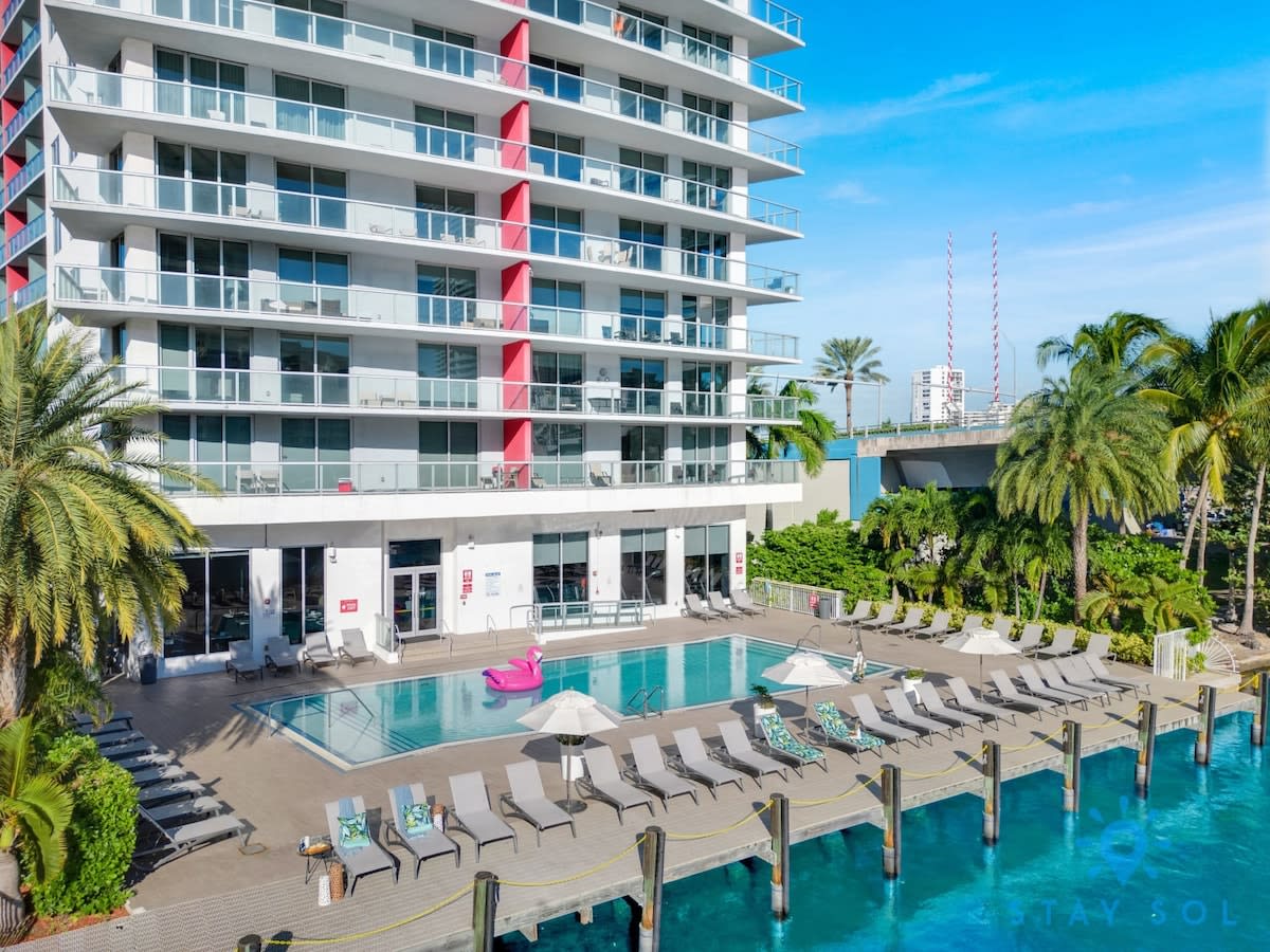 Tropical Apartment –Balcony |Resort:Pool+ Gym - Foto 1