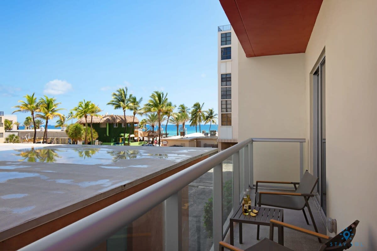 Rooftop Pool +Balcony|Hollywood Beach Boardwalk - Foto 1