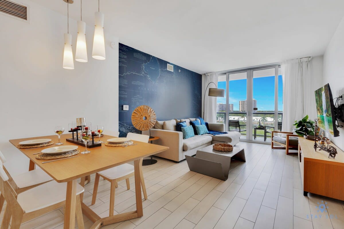 Relaxed Coastal Stay | Balcony Near Beach