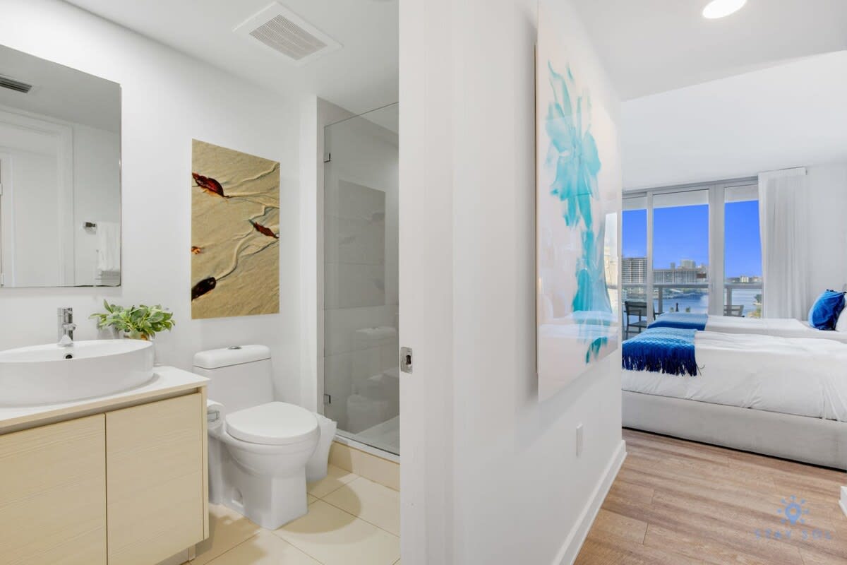 Trendy Studio | Balcony & Views | Vibrant Stay