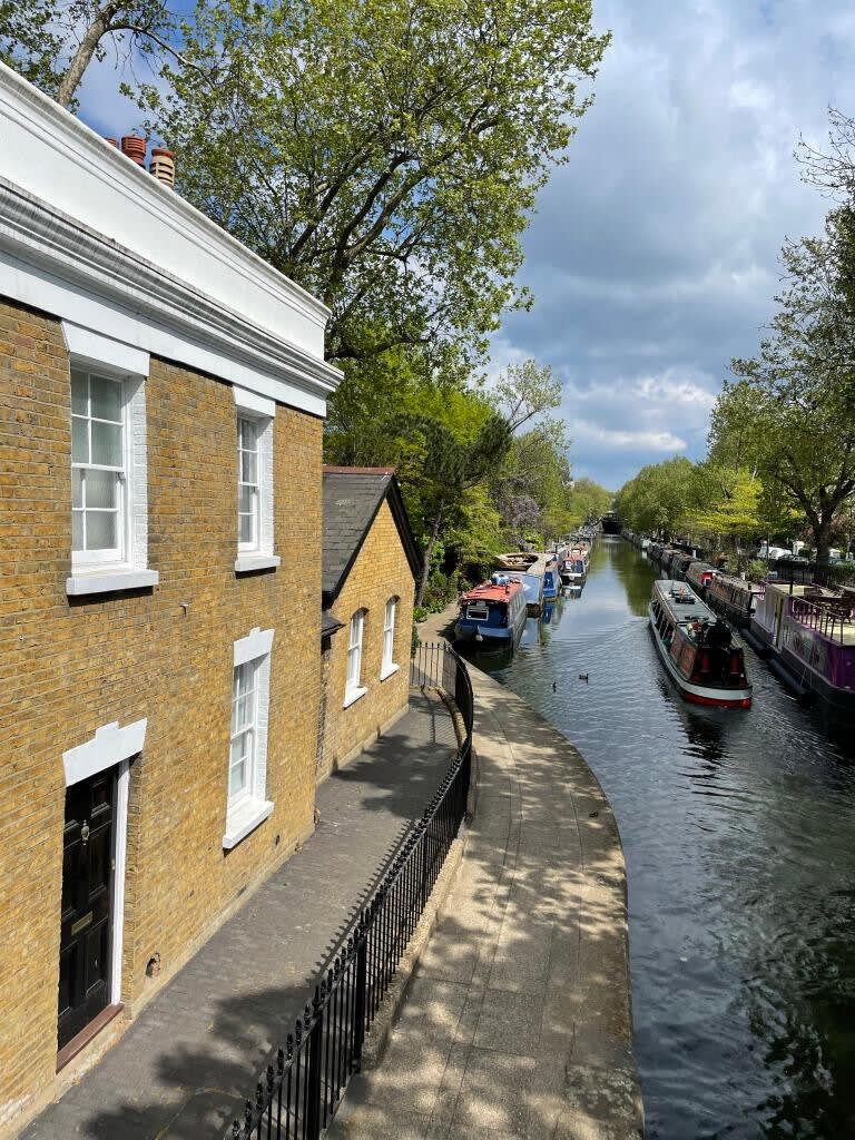 Beautiful 2 Bedroom Canal Home, Little Venice in Blomfield Road 75 W9 1AB - Property image 6 - VivreStays
