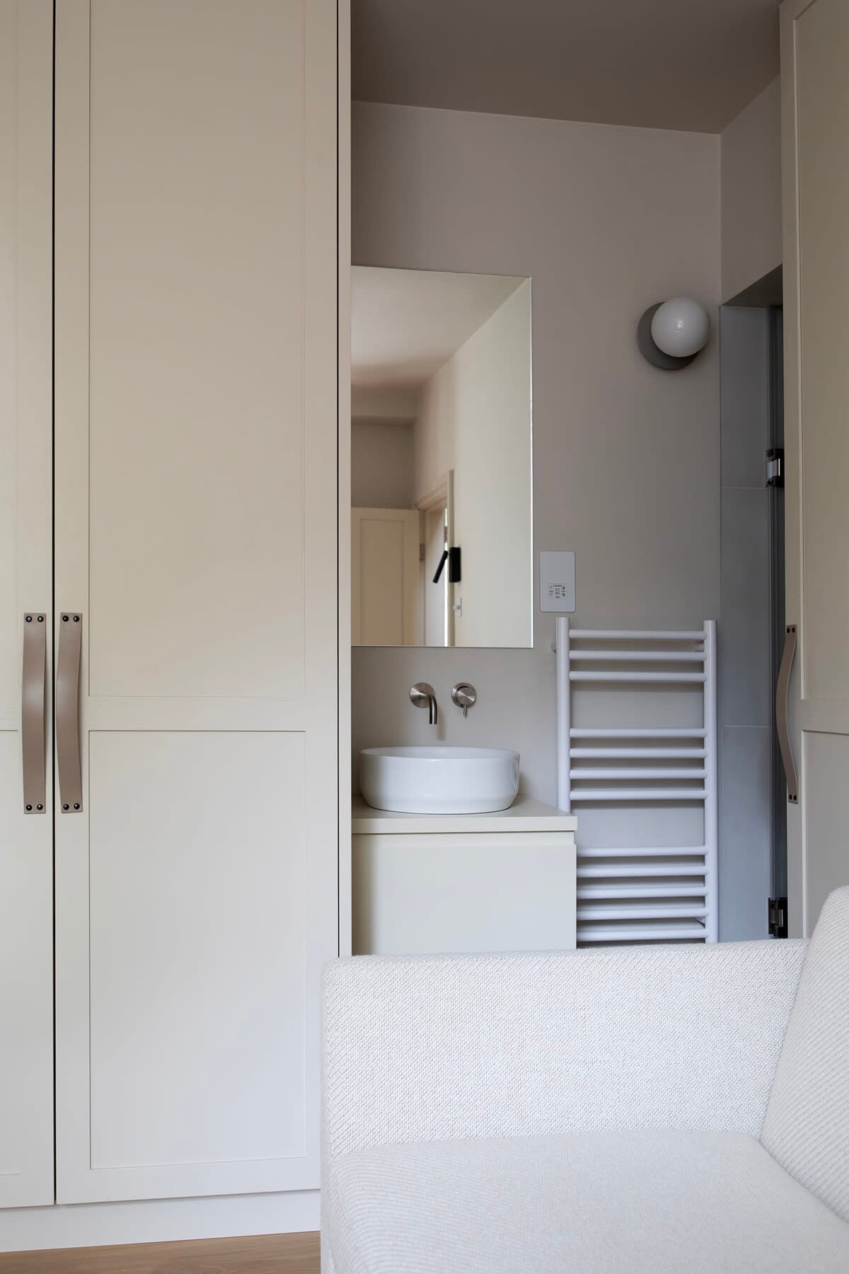 Luxury 3 Bed Canal House, Little Venice in Blomfield Road 75 W9 1AB - Property image 32 - VivreStays