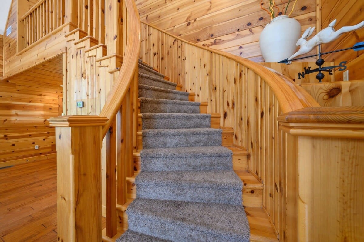 New! Creekside Cabin w/ Spa + Views, Sleeps 12!