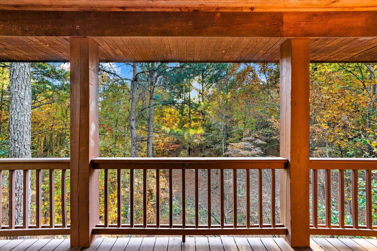 New! Creekside Cabin w/ Spa + Views, Sleeps 12!