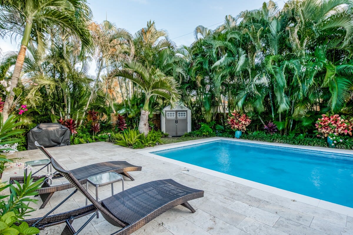 Exotic Oasis: Private Pool Paradise"