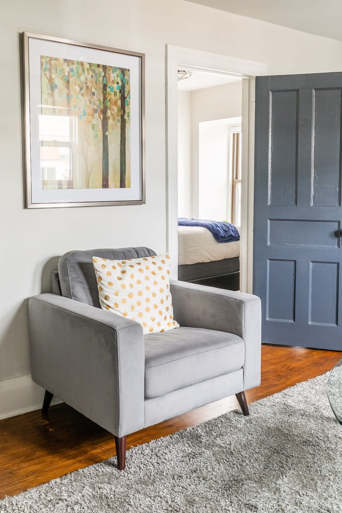 Inviting Corner With Stylish Decor