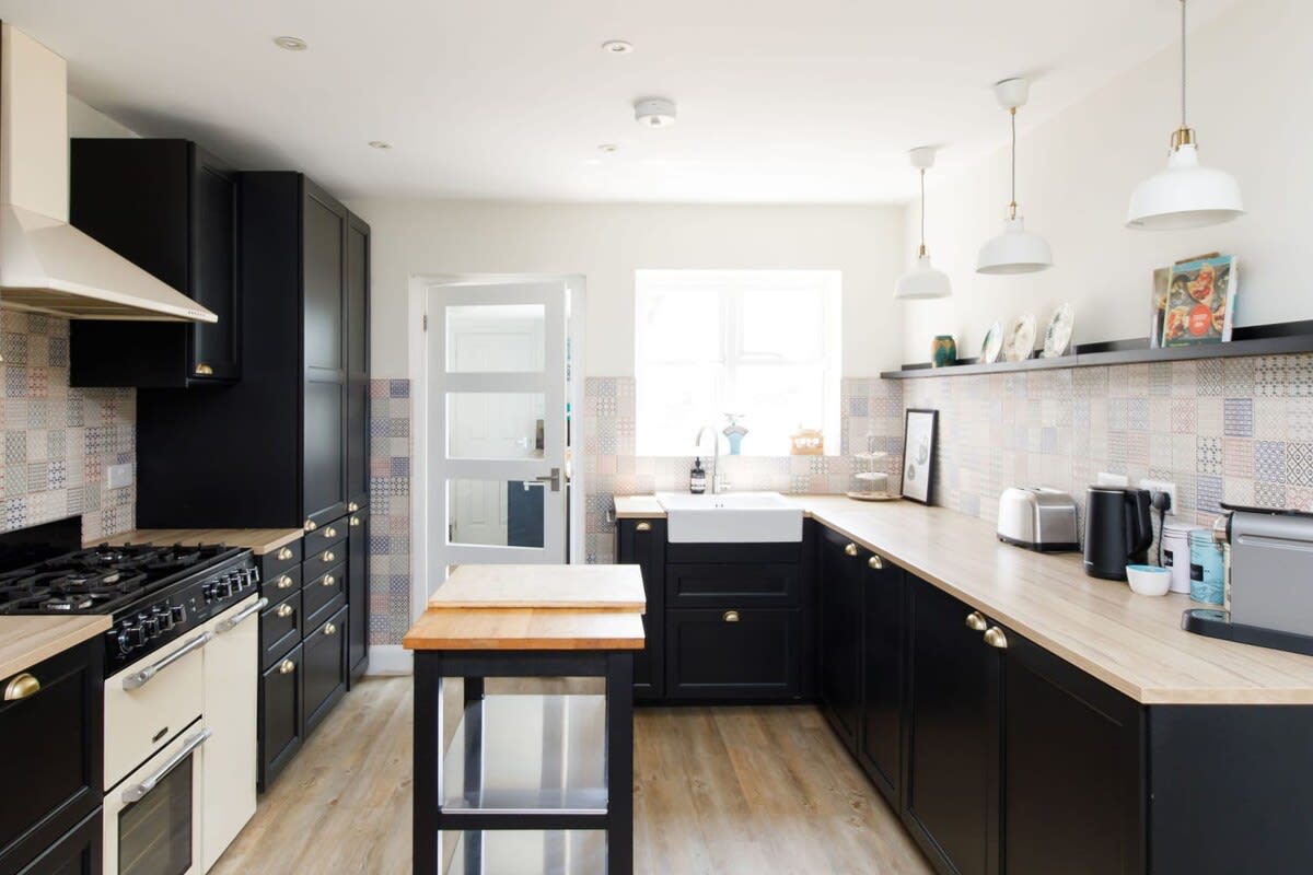 Look at that Butler's Sink :)