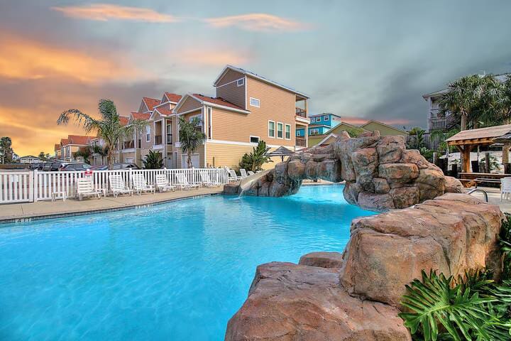 Water Slide! | Heated Pool | Central Port A