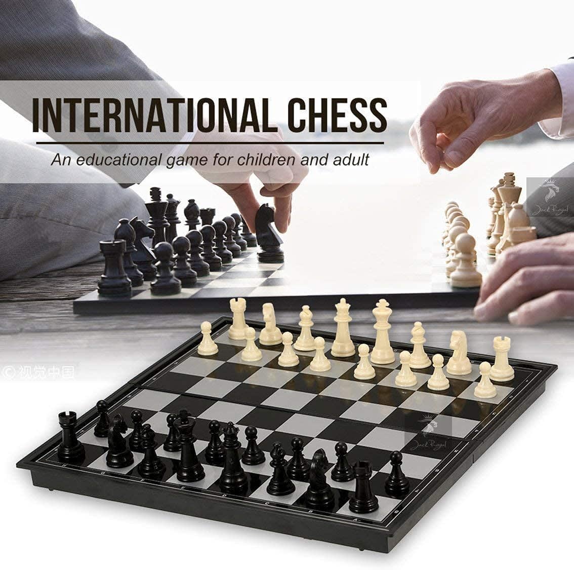 The Haan - Parfait Street
Testing your strategic thinking and analytical skills in this comfortable and well-equipped chess playing area