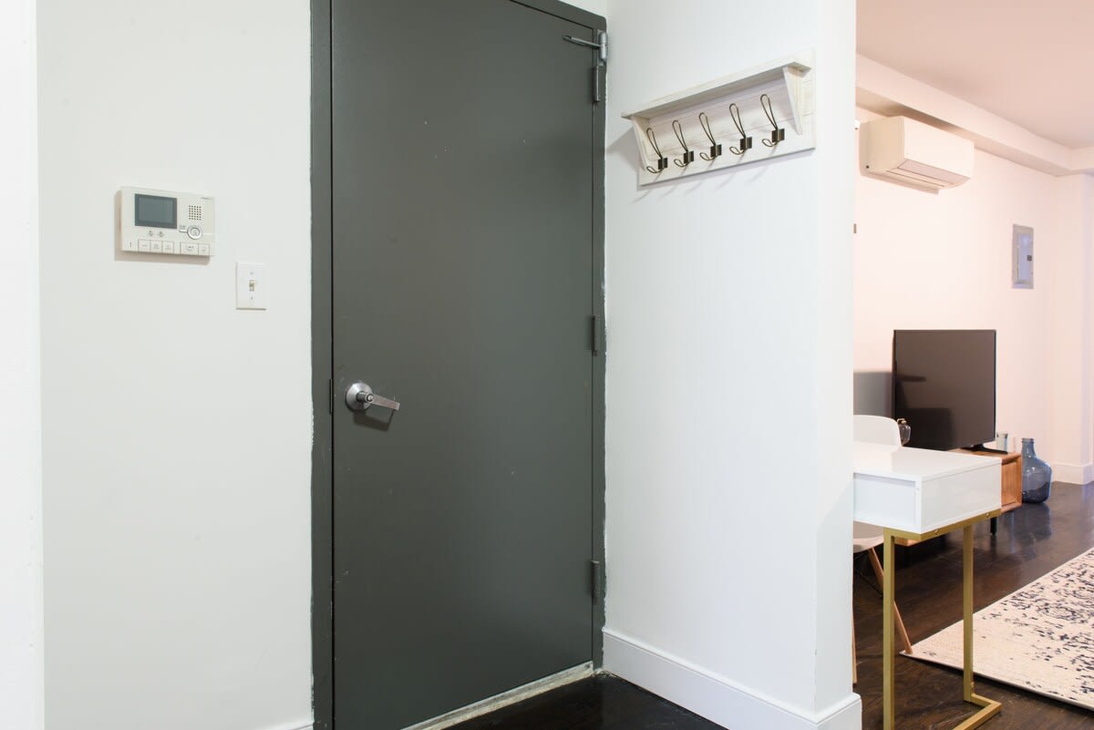 39-1 Renovated 3BR Prime Hudson YardsArea 6