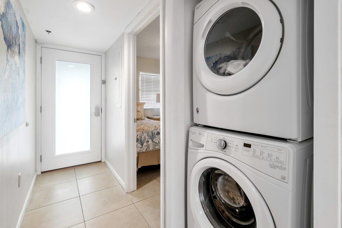 Full Washer Dryer in Unit