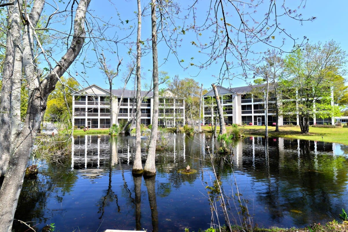 Cherry Grove Beach Retreat w Pool