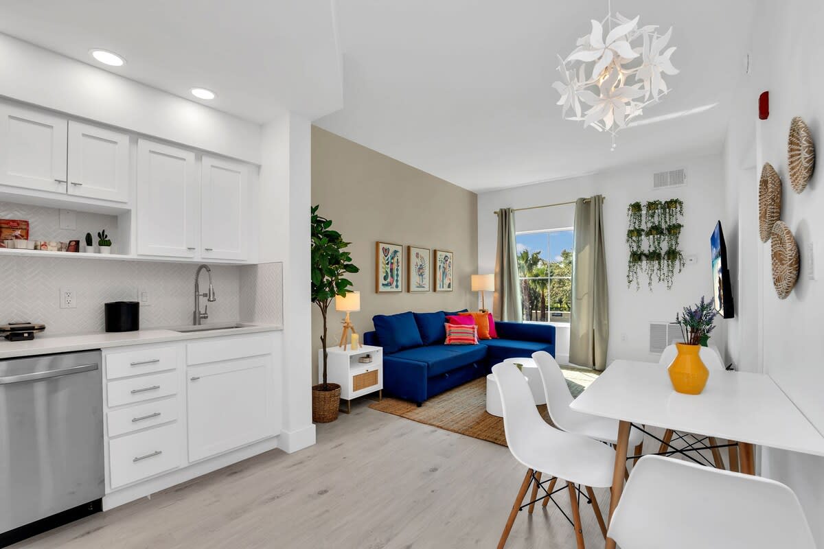 Family Friendly/Sleep 6/Close to Park/Free Shuttle