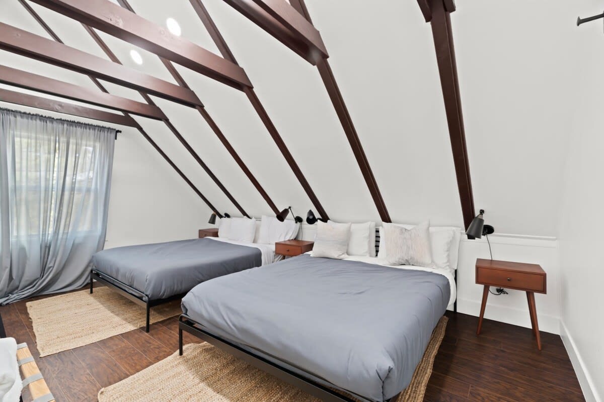 Ultra Modern Chalet | Golf | Lake Access