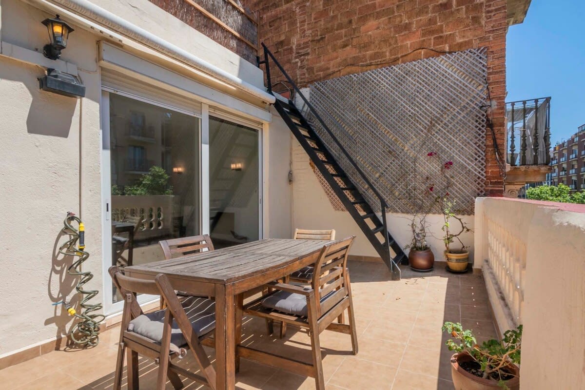 3BD with private terrace right by Sagrada Familia — Barcelona, Catalunya — vacation rental