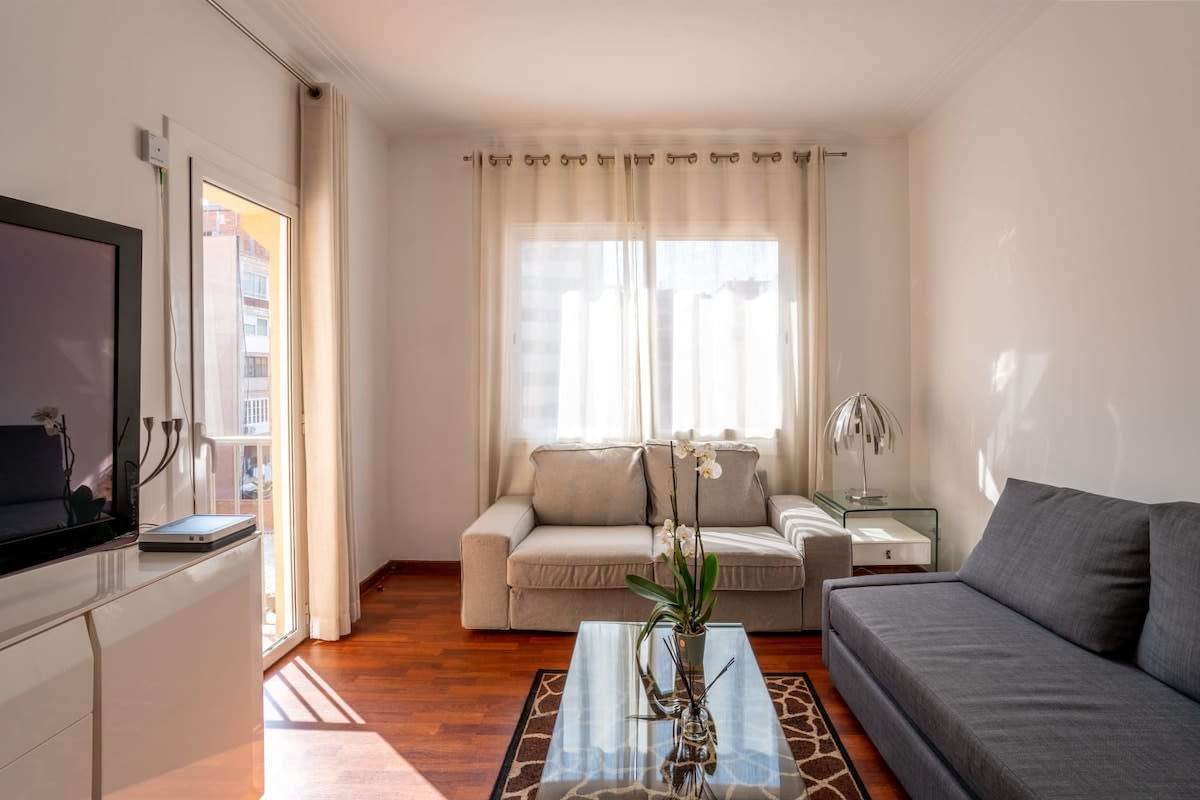 Eixample - Bright and modern 4BD for Families — Barcelona, Catalunya — vacation rental