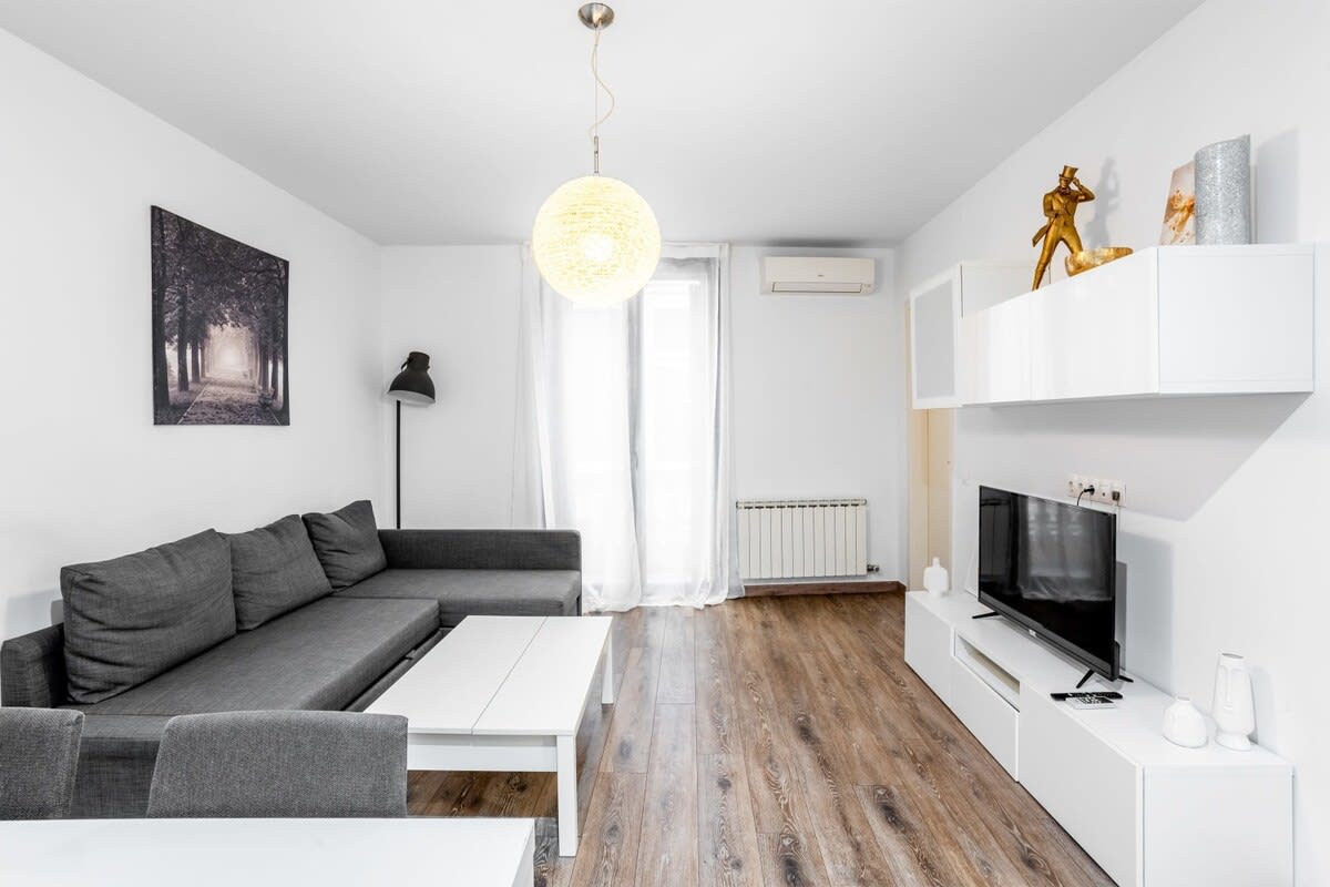 Paseo de Gracia Modern and cozy 3BD - 2BTh — Barcelona, Catalunya — vacation rental