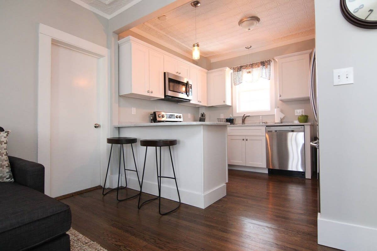 Cozy 1BR Getaway Steps from Lake Winnipesaukee