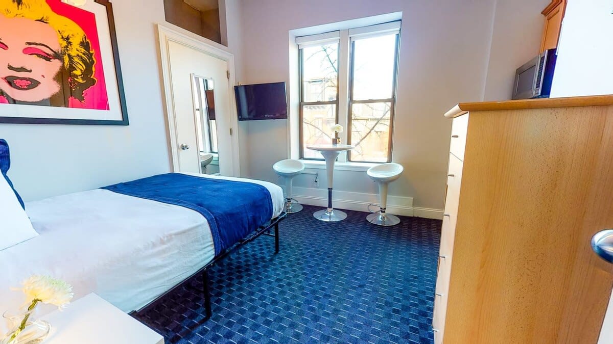 Charming Studio in Boston Brownstone, C. Ave #33
