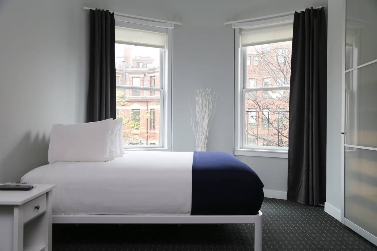 City Living with a View, Newbury St; #4