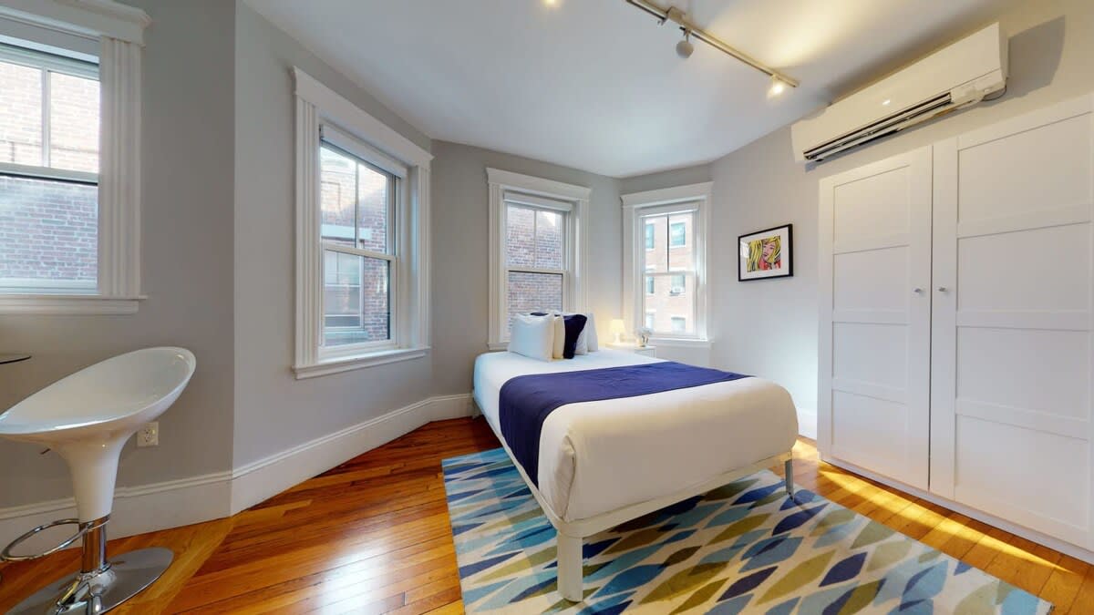 Steps to the Green Line & Minutes from Boston! #32