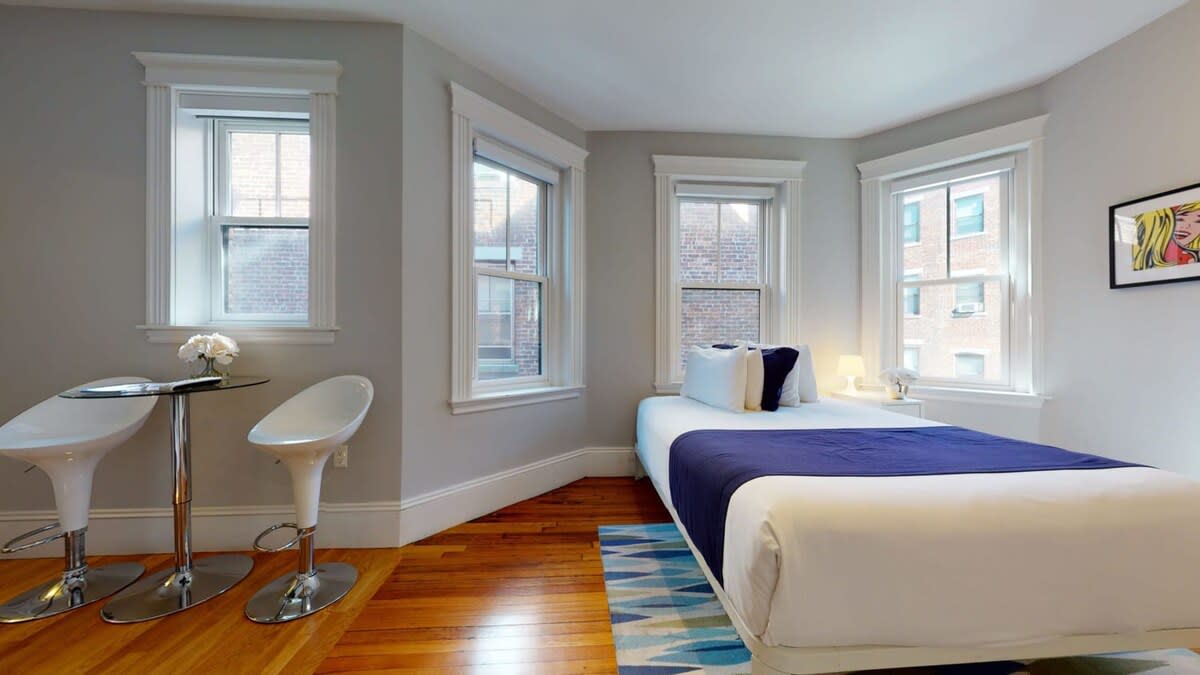 Steps to the Green Line & Minutes from Boston! #32