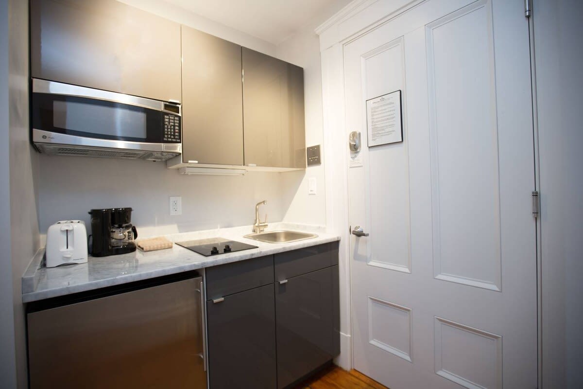Bright Beacon Hill Rental Close to MGH & TD Garden #7