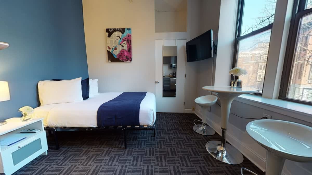 Stylish Downtown Studio in the SouthEnd, ******** 43