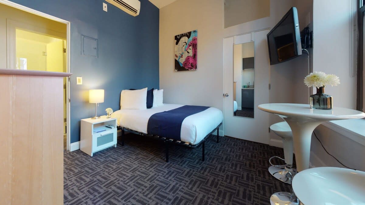 Stylish Downtown Studio in the SouthEnd, ******** 43