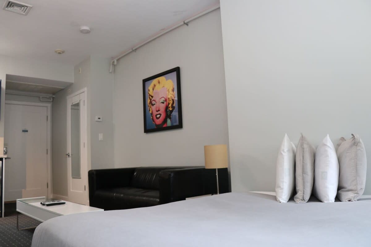Newbury St Living – Trendy, Vibrant, Unbeatable! #12