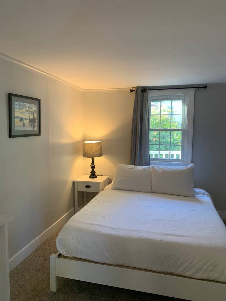Cozy 2BR Getaway Steps from Lake Winnipesaukee - Foto 14