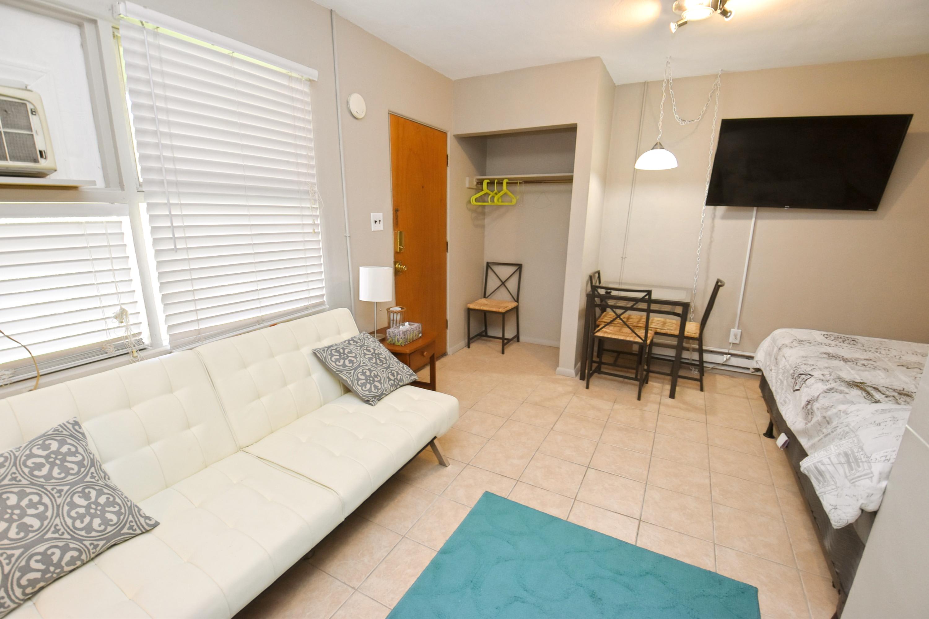 Studio apartment close to Notre Dame! 1309.1 3