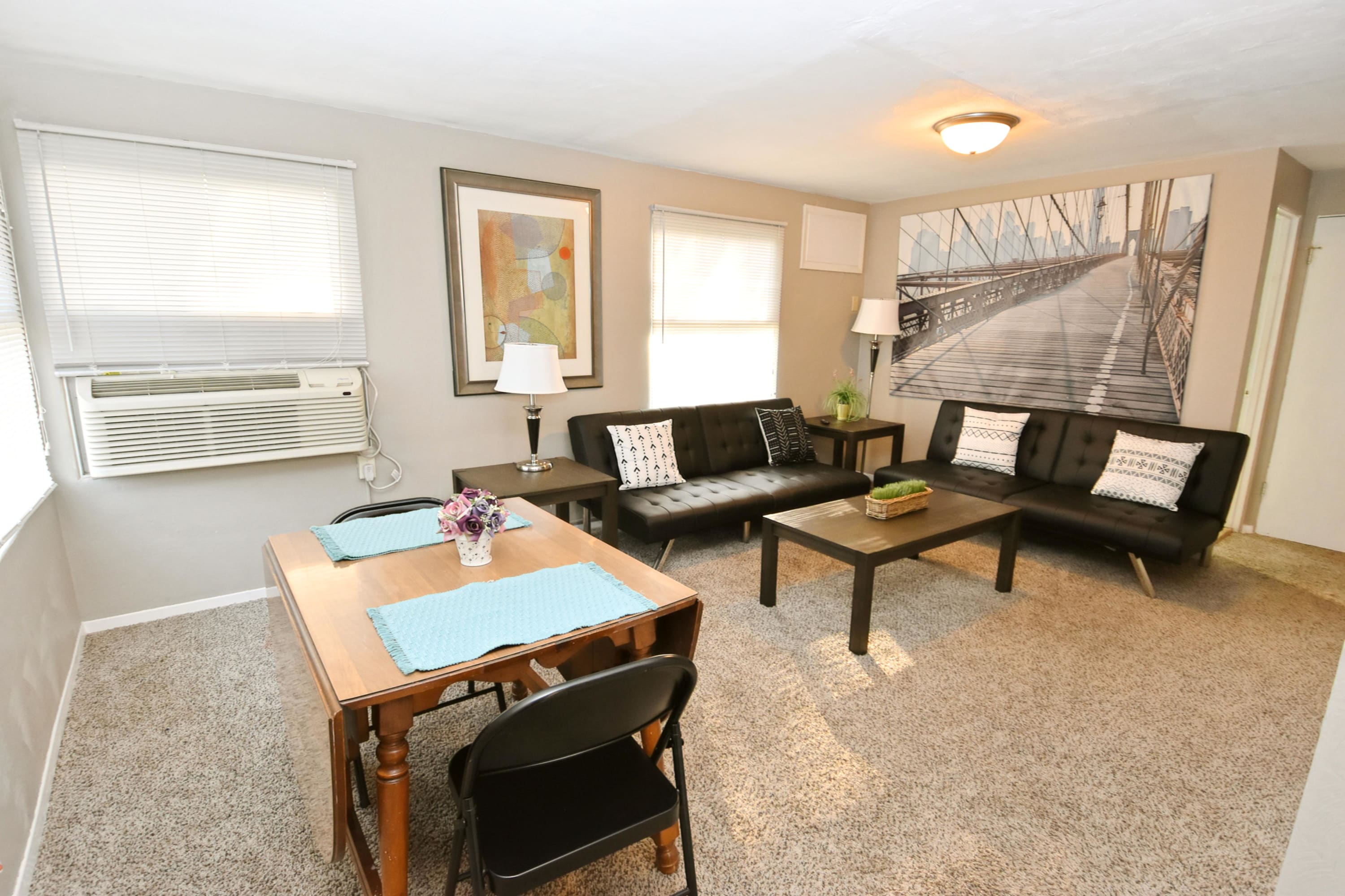 1 bedroom apartment near Notre Dame (1309.5) 4