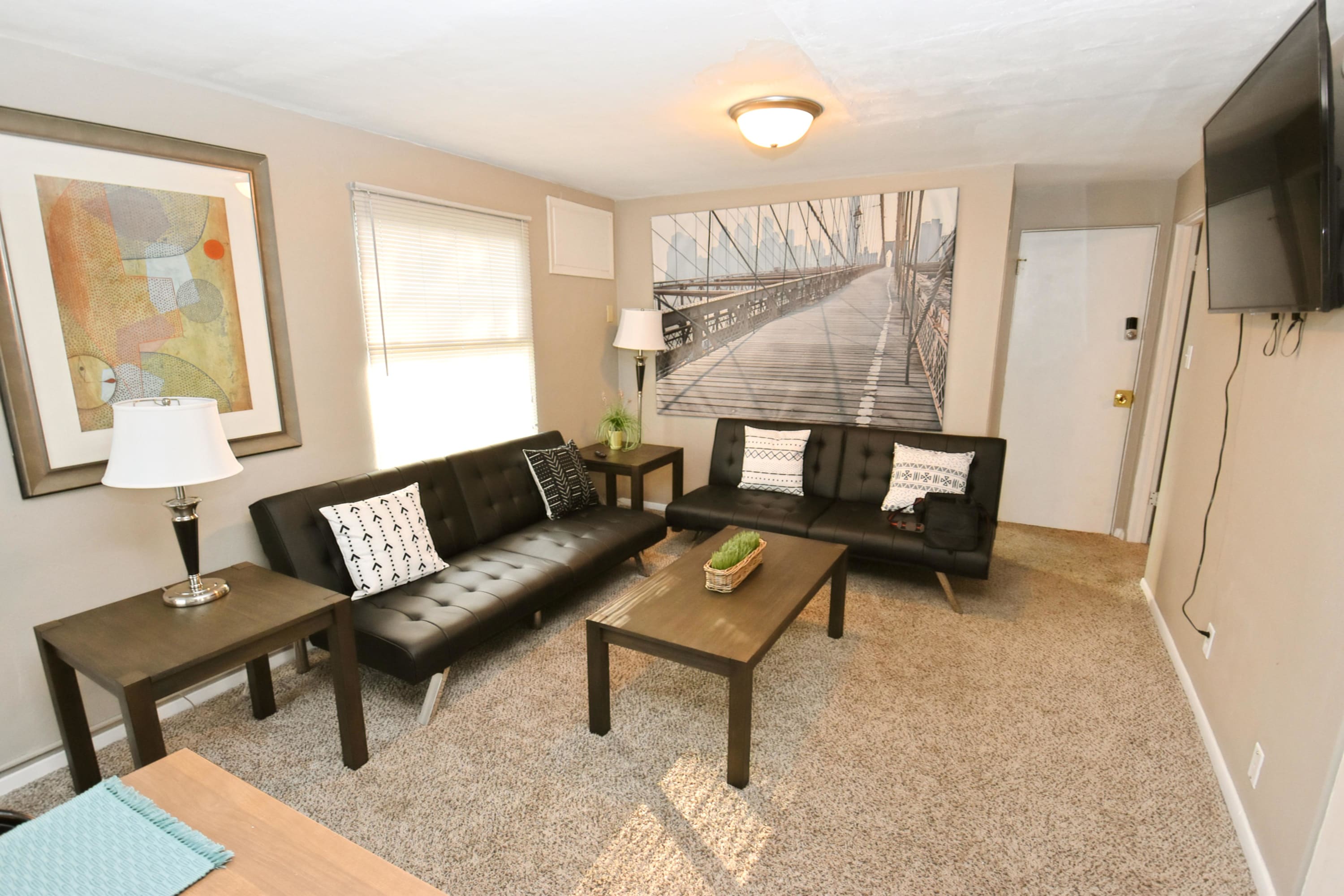 1 bedroom apartment near Notre Dame (1309.5) 3