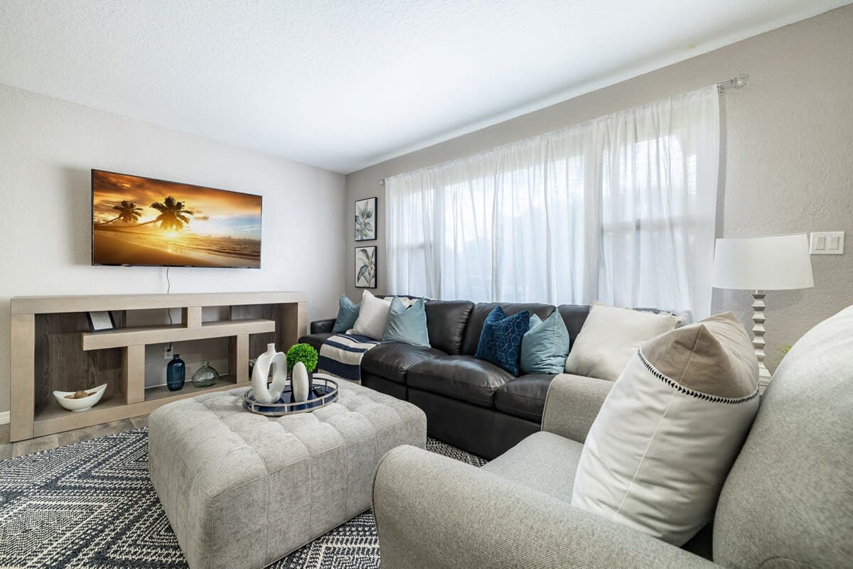Monthly Rental~ Comfy Beds~ Great for Remote Work! — Clearwater, FL — vacation rental