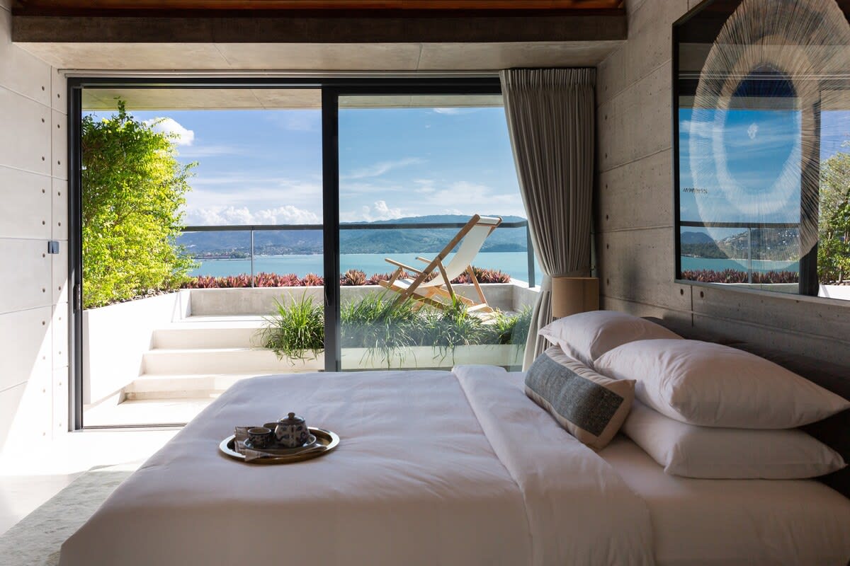 Gamay 3-Bedroom Villa with Beach Access - Picture 1