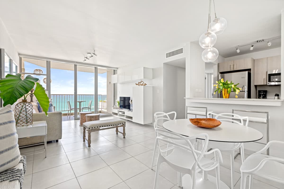 Playa Bonita | Ocean Views & Pool Access! — Carolina, Carolina — vacation rental